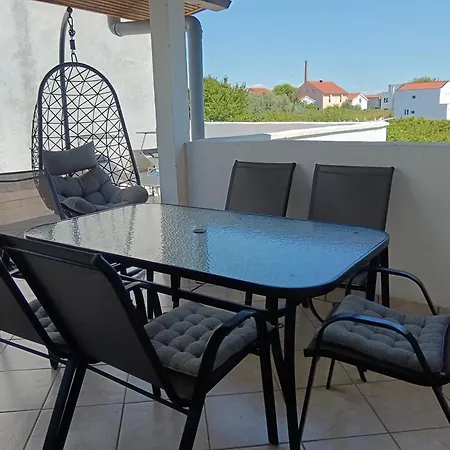 Blue Mare アパート *