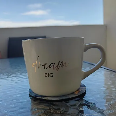 アパート Blue Mare ニン